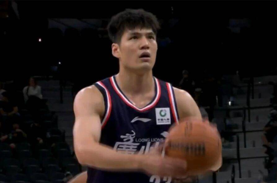 mk官网入口 -包含窗口期广州队调整名单以备CBA常规赛，豪取连胜环节打磨，媒体盛赞，球队文化再被提及的词条