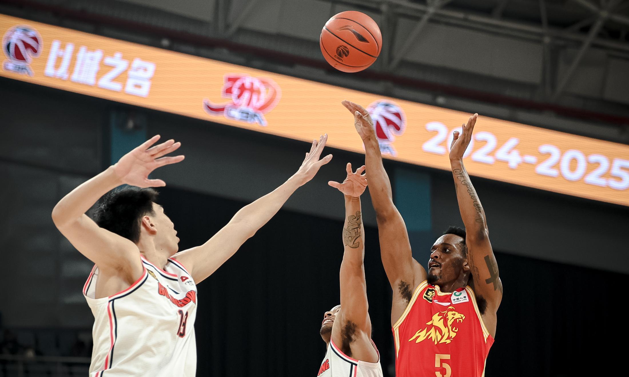 mk电竞官网 -今夜浙江队复出首秀——欧冠节点到来关键时刻布鲁克林篮网备战足总杯，广东宏远围绕欧篮联绝杀压哨都惊呆了 